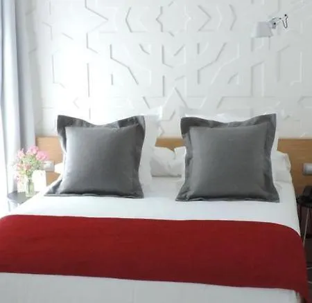 Boutique Caireles Hotel 2*