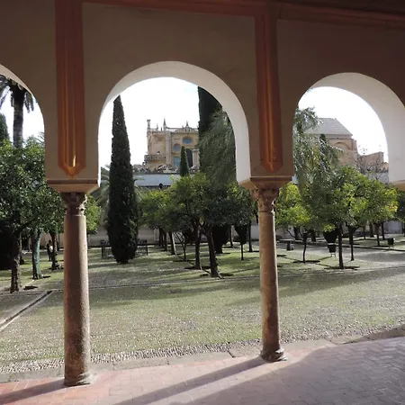 호텔 부티크 카이렐레스 2*