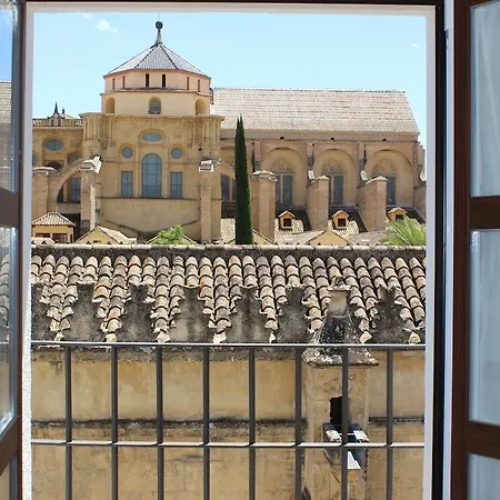 부티크 카이렐레스 호텔