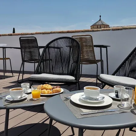 부티크 카이렐레스 2*