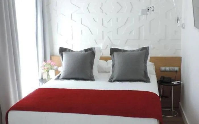 Boutique Caireles Hotel 2*