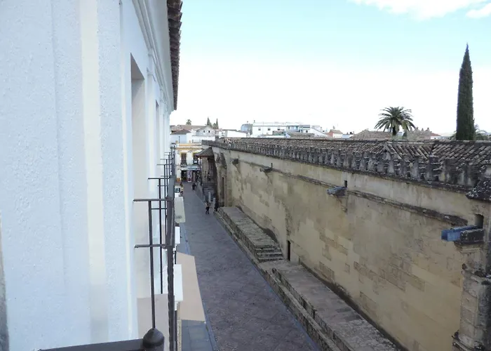 Hotel Boutique Caireles