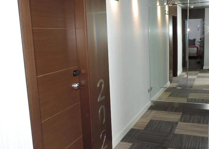 Boutique Caireles Отель 2*